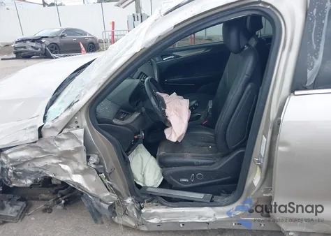 2015 Lincoln Mkc z USA, uszkodzony, nr VIN 5LMCJ1A92FUJ19837